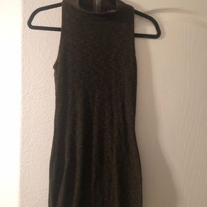 Sleeveless dress